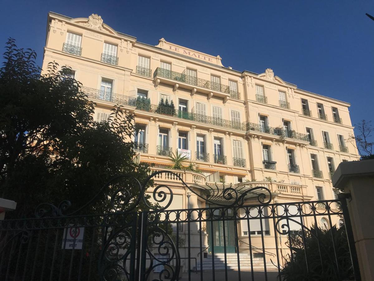 Appartement Terrasse Dans Palace Belle Epoque Ментона Экстерьер фото
